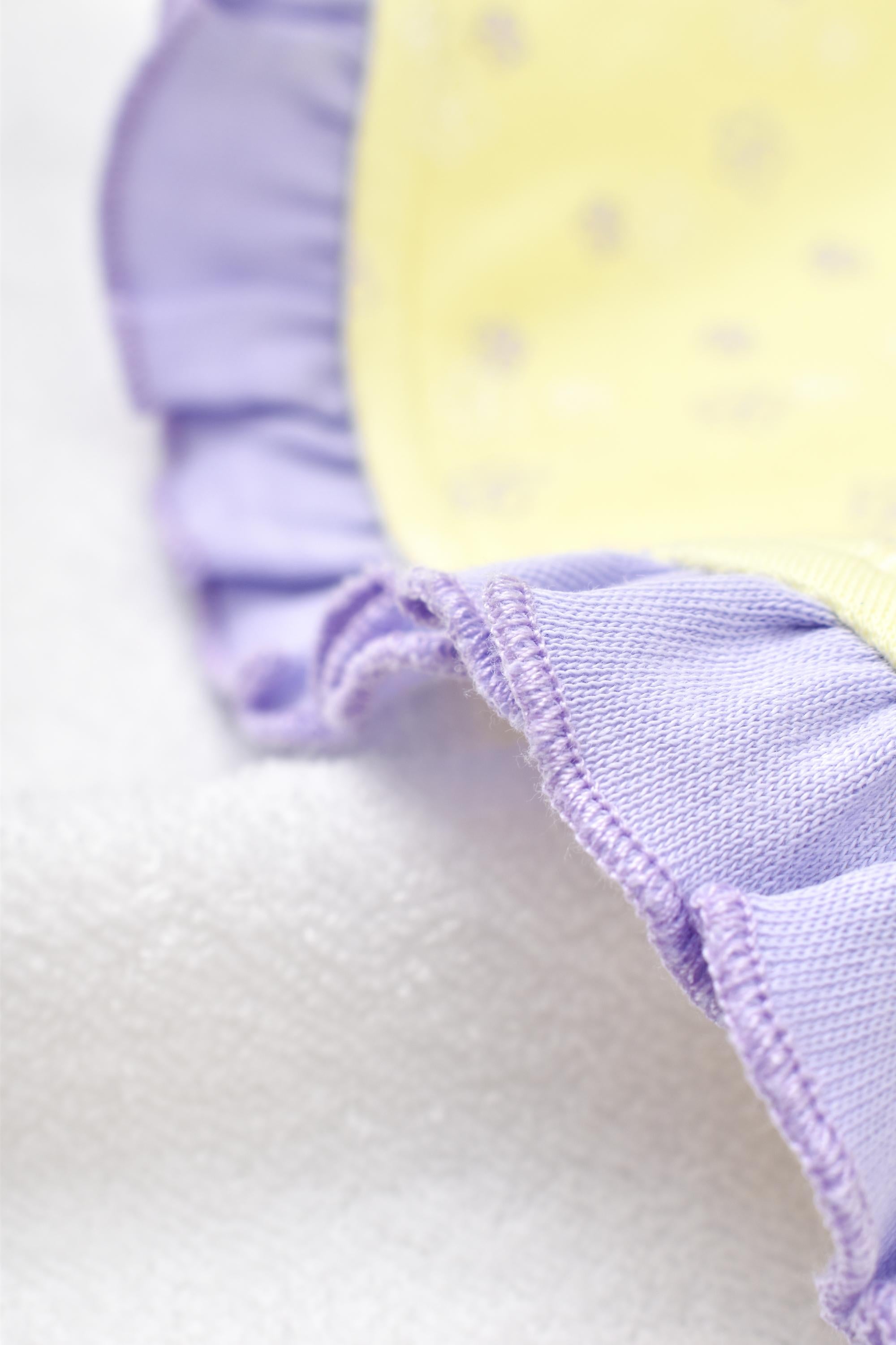GOTS sertifikalı, organik pamuktan üretilmiş Love You Baby temalı silgi havlu – kapüşonlu tasarımıyla yumuşak, emici ve yenidoğanlar için ideal.