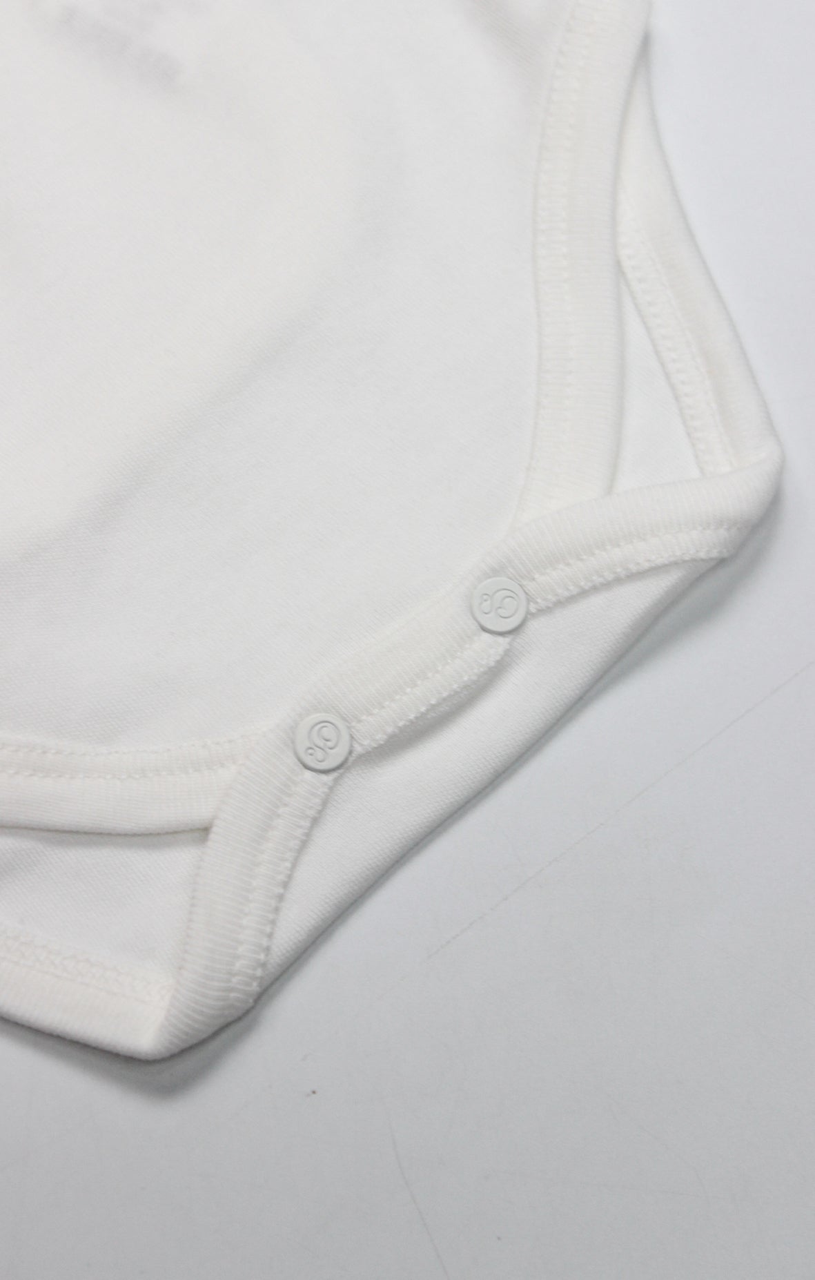 GOTS Sertifikalı Organik Pamuk Kruvaze Body, 0–6 Ay