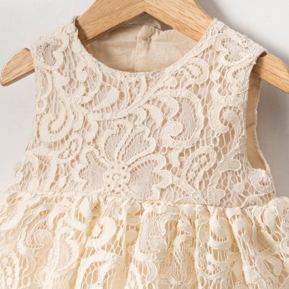 Dantel Detaylı 2’li Kız Bebek Takımı – Hırka + Dantel Elbise Body , 3–18 Ay