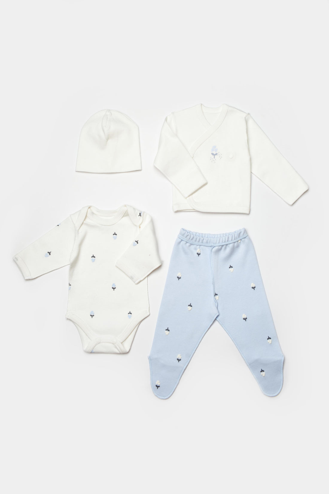 GOTS sertifikalı, organik pamuklu Love Floral temalı prematüre unisex 4’lü bebek takımı – tulum, body, şapka ve patikli pantalon içerir. Yenidoğanlar için yumuşak ve doğal dokulu.