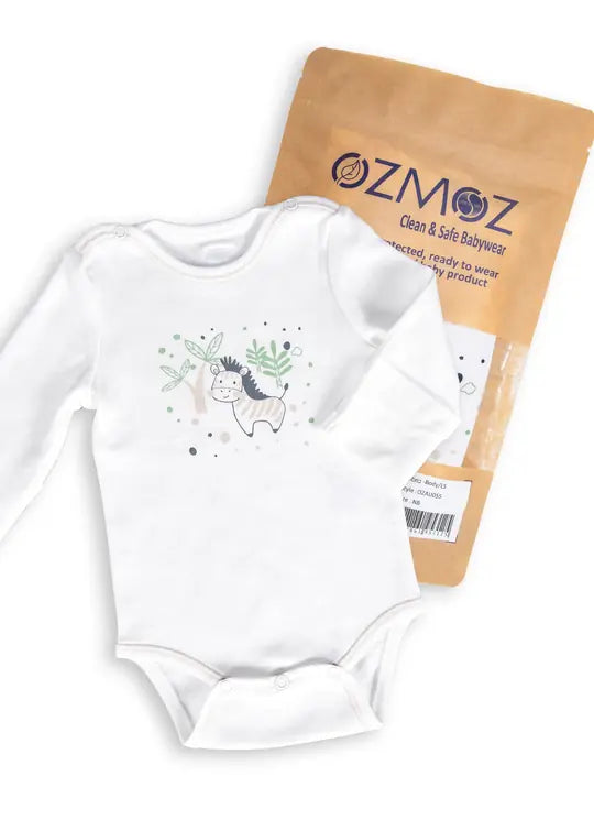 GOTS sertifikalı, organik pamuklu unisex bebek body – zebra desenli, steril ve güvenli ambalajlı; yenidoğan cildine uygun, yumuşak ve nefes alabilir yapıdadır.